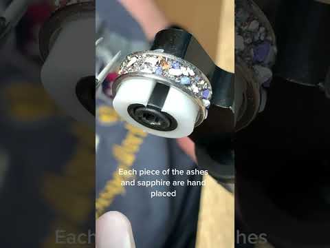 Memorial Ring with Ashes & Gemstone | Custom Keepsake Remembrance Jewelry