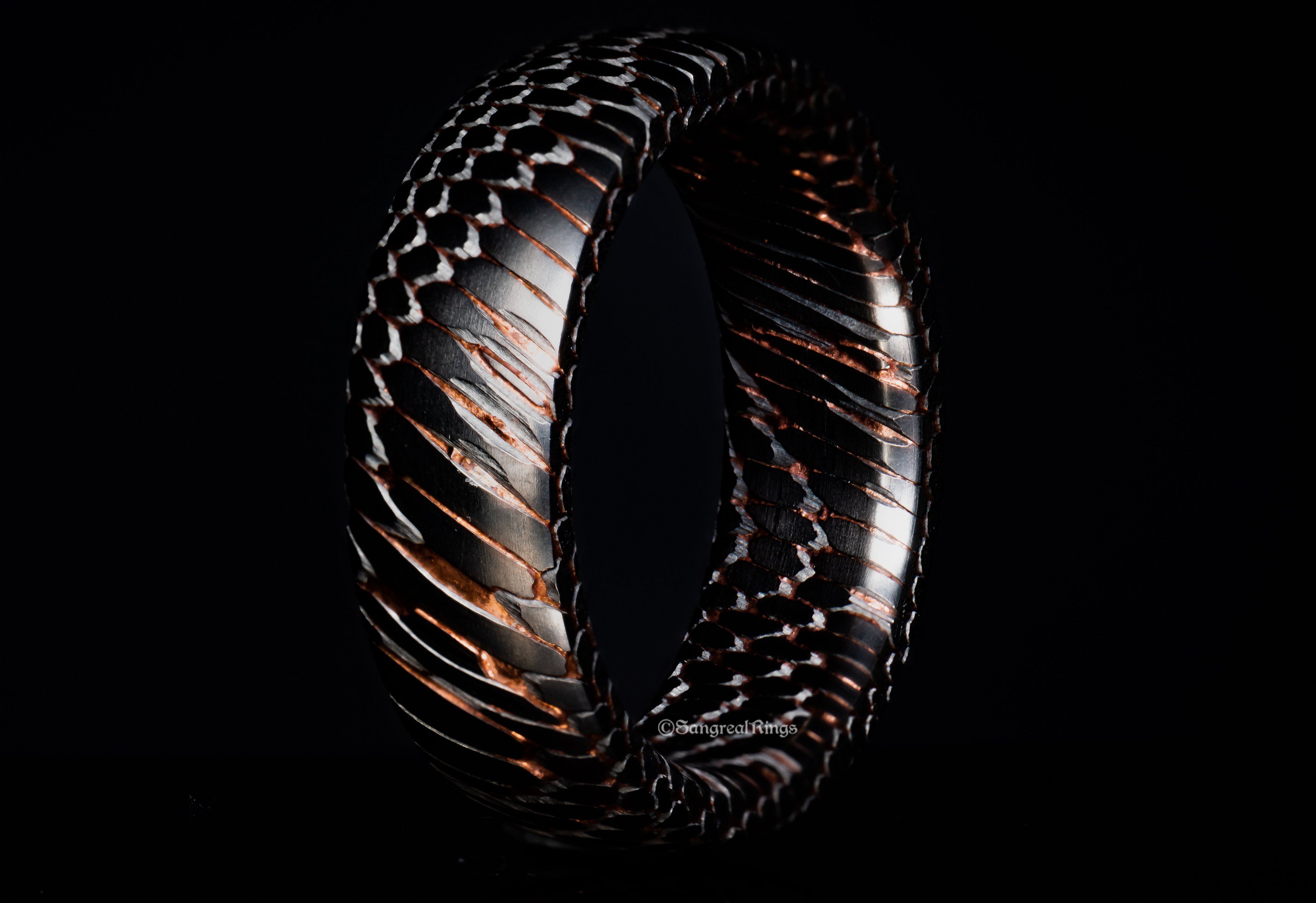 The Superconductor Ring - Reptile Pattern
